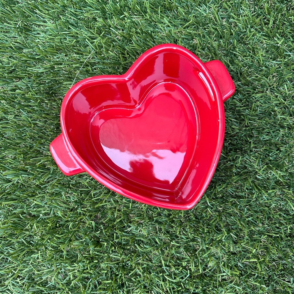 Shiny Red Heart-Shaped Dolomite Dishware Servingware Trinket Holder